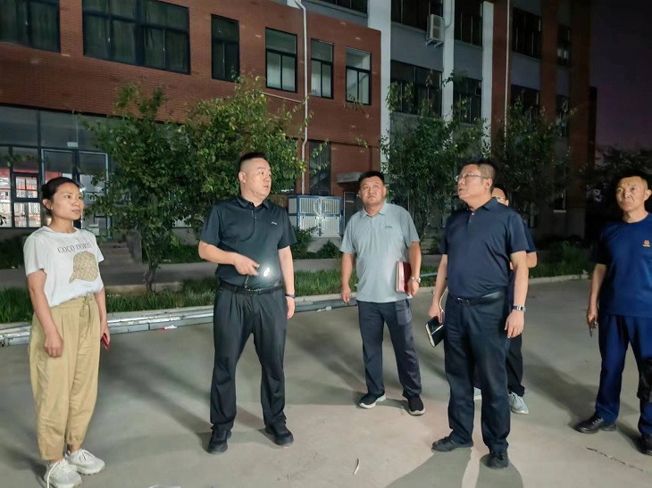 可振虎.jpg